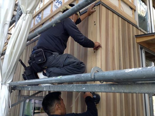 里山25-外壁杉板張り工事１