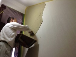左官屋さん壁塗りの様子１
